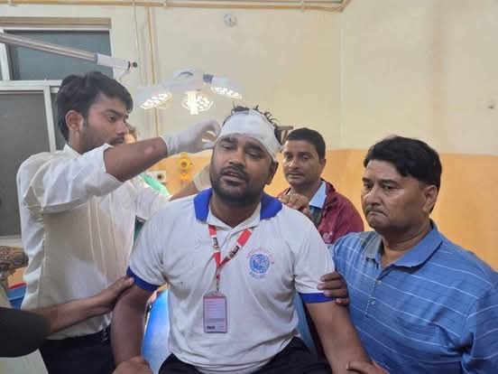 Journalists attacked while covering a protest